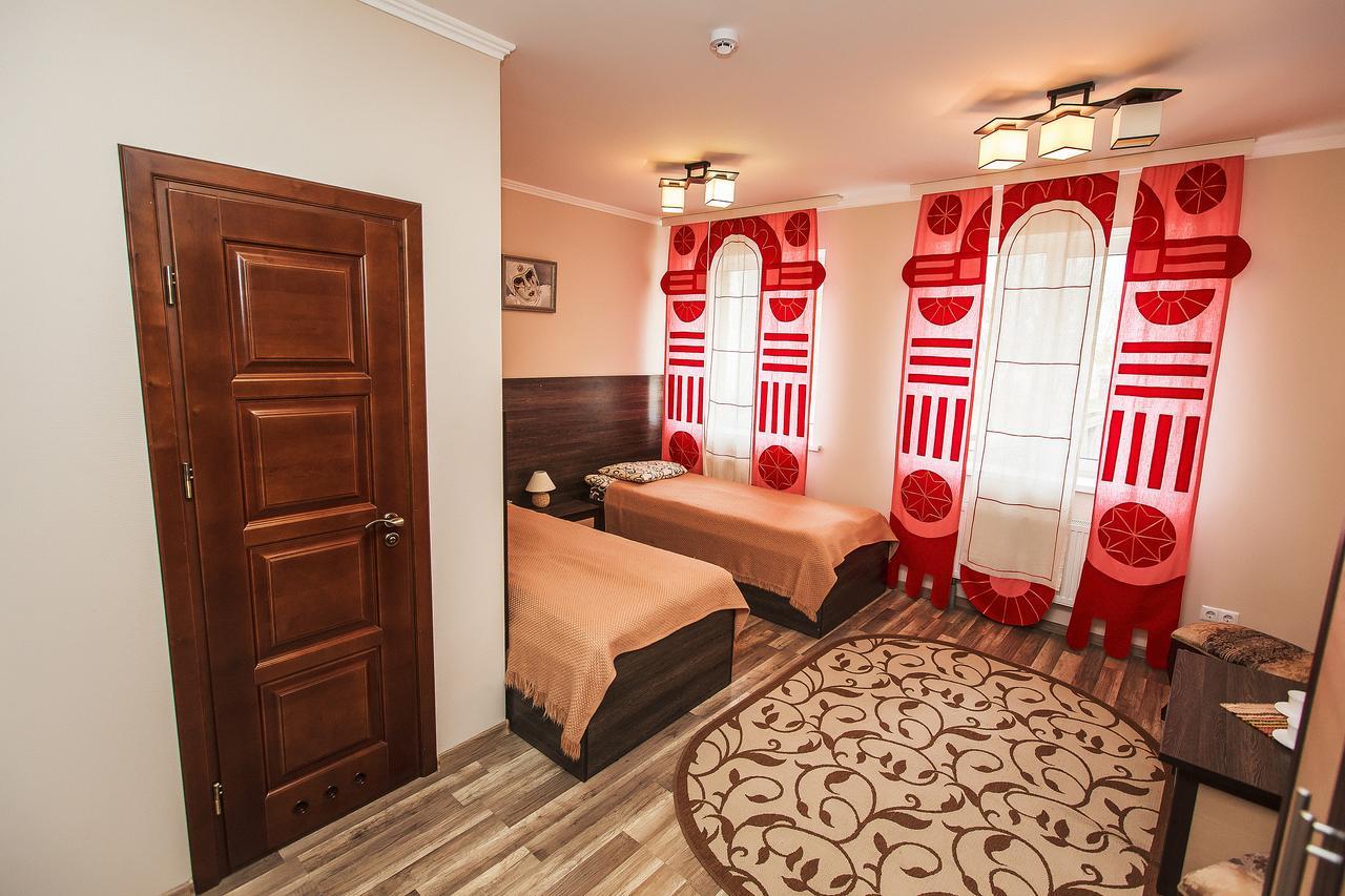 Slavyanskaya Hata Hotel 巴拉诺维奇 外观 照片