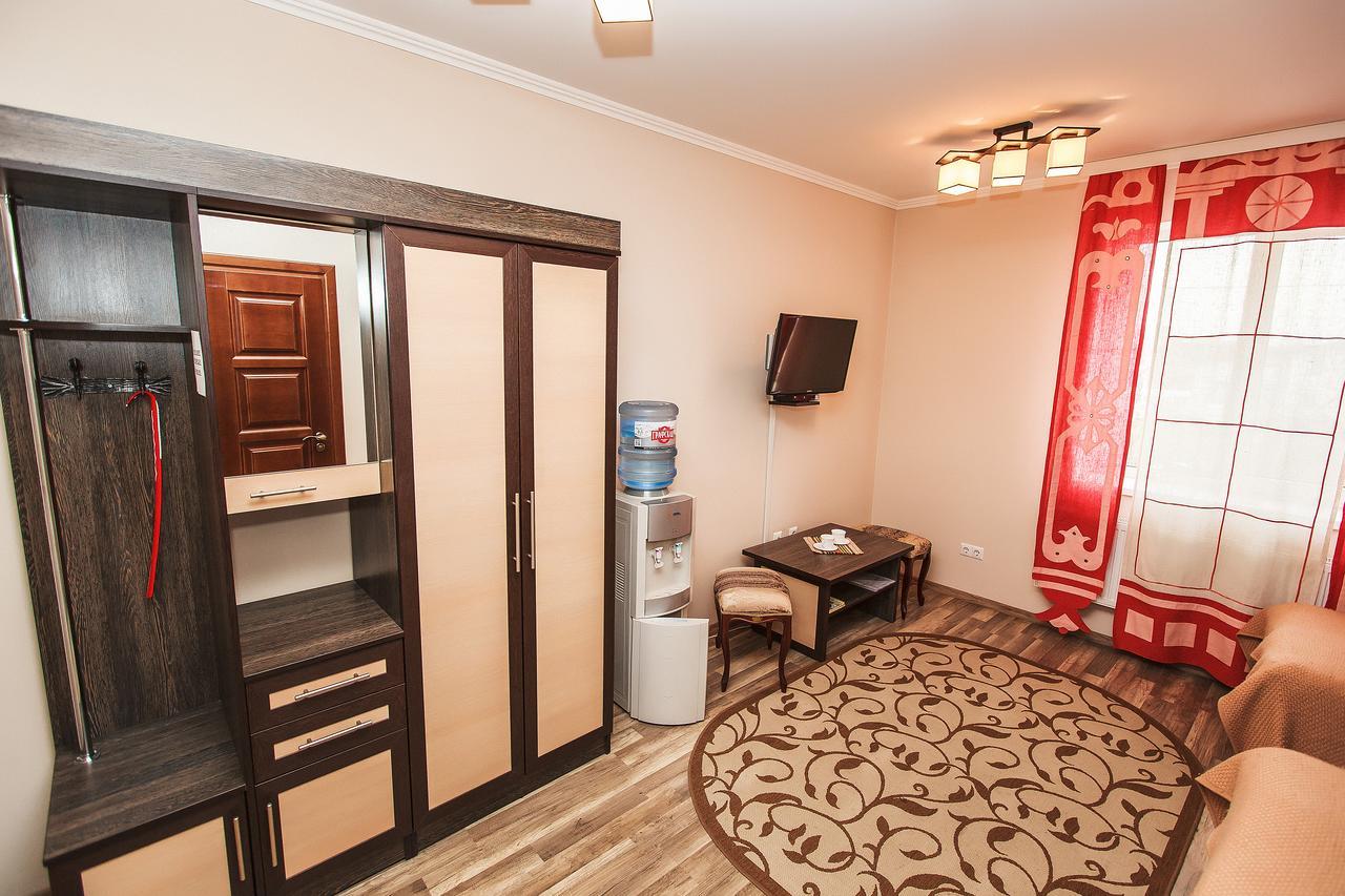 Slavyanskaya Hata Hotel 巴拉诺维奇 外观 照片
