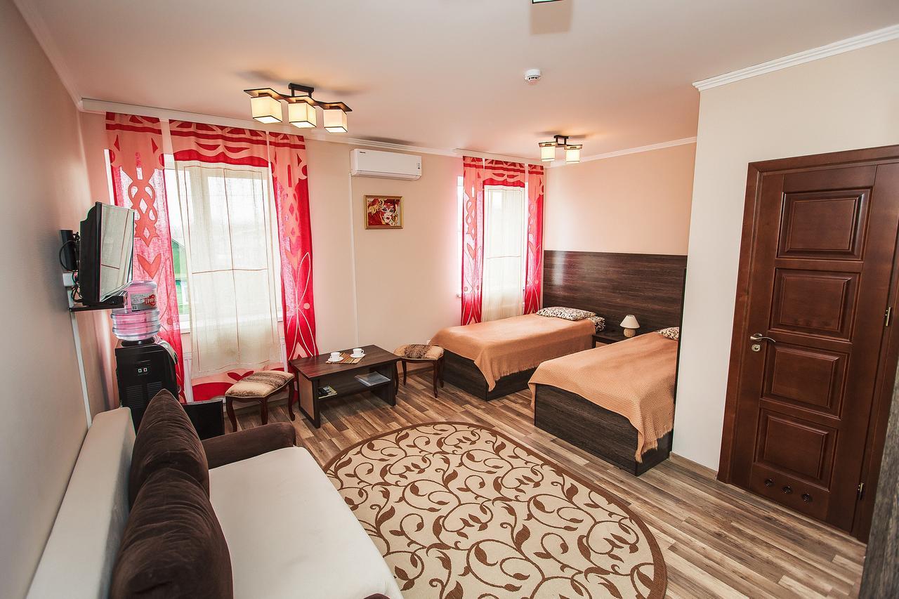 Slavyanskaya Hata Hotel 巴拉诺维奇 外观 照片