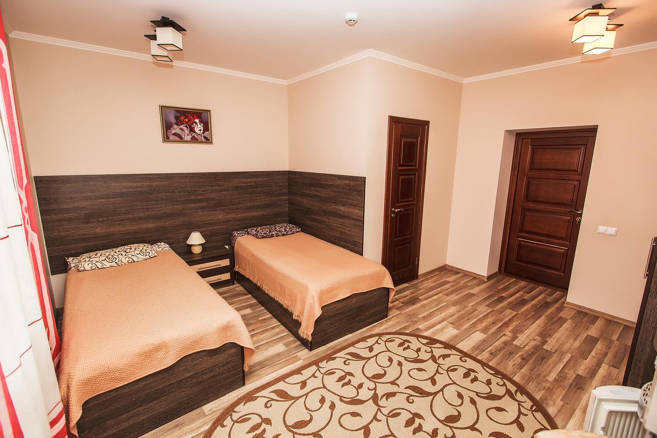 Slavyanskaya Hata Hotel 巴拉诺维奇 外观 照片