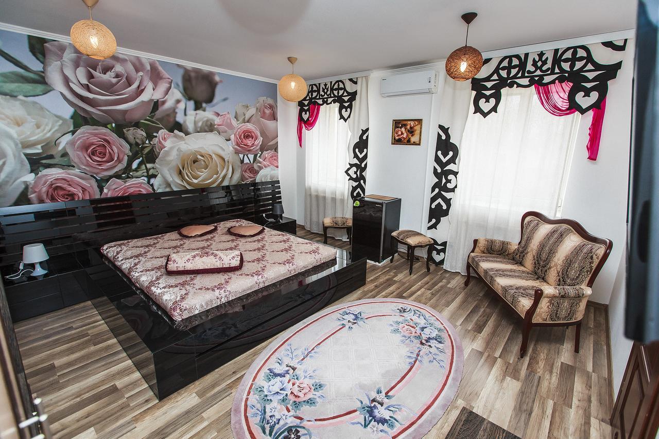 Slavyanskaya Hata Hotel 巴拉诺维奇 外观 照片