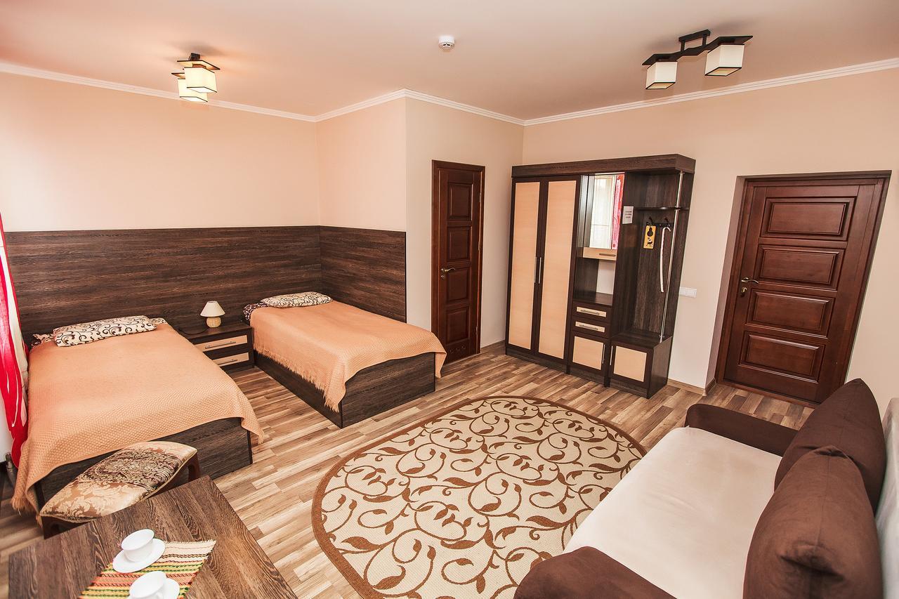 Slavyanskaya Hata Hotel 巴拉诺维奇 外观 照片