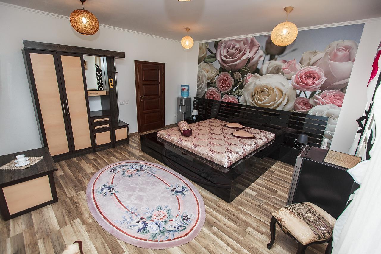 Slavyanskaya Hata Hotel 巴拉诺维奇 外观 照片
