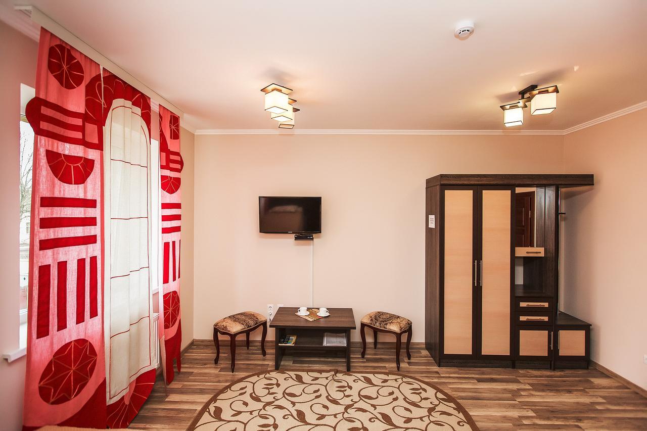 Slavyanskaya Hata Hotel 巴拉诺维奇 外观 照片