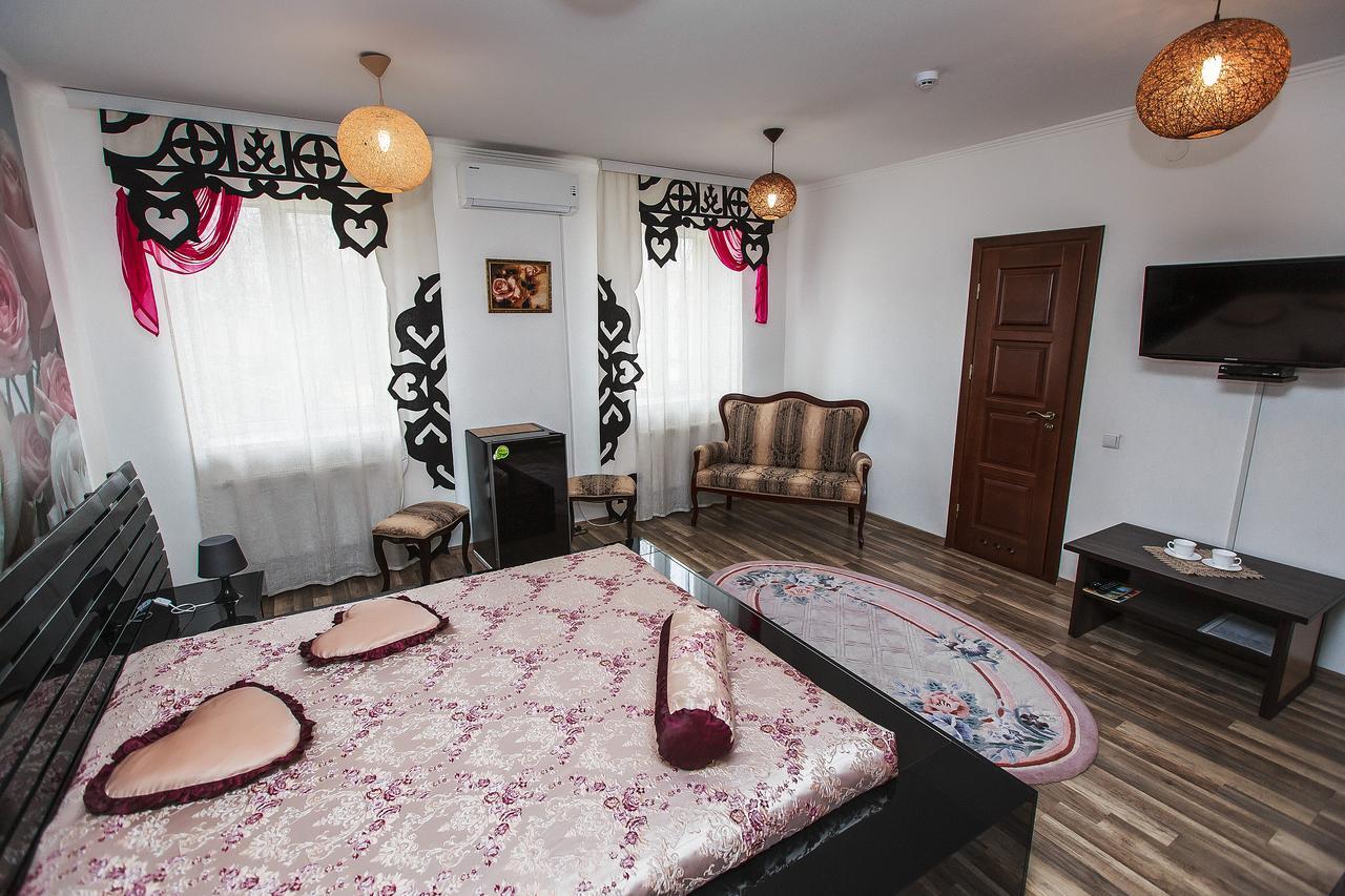 Slavyanskaya Hata Hotel 巴拉诺维奇 外观 照片