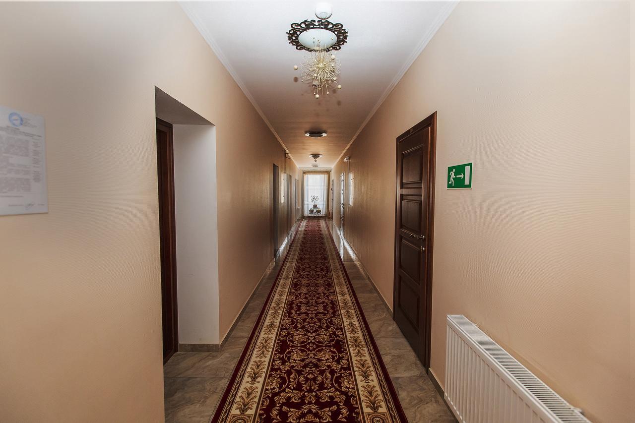 Slavyanskaya Hata Hotel 巴拉诺维奇 外观 照片